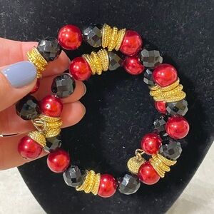 Chunky adjustable bracelet choker black red beaded gold tones